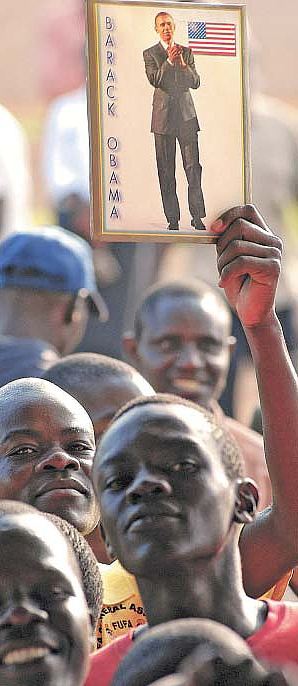 Kisumu, Kenya, il giorno dopo l'elezione del loro "figlio" Obama; fonte Gangale