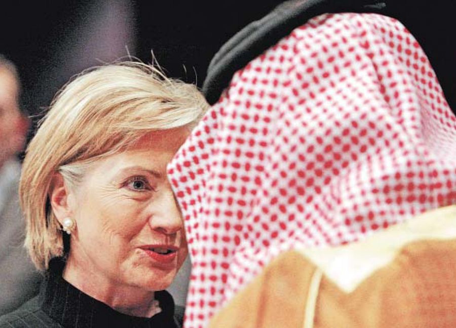 Egitto: Hillary, segretaria di Stato USA, parla col cancelliere saudita; fonte Nasser