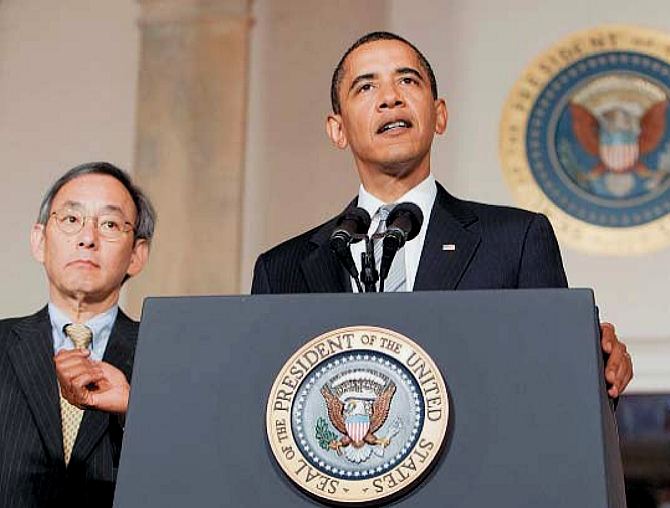 Obama e il "ministro dell'energia" del suo governo, Steven Chu... proposte ecologiche (riduzione gas effetto serra) "troppo deboli"?!