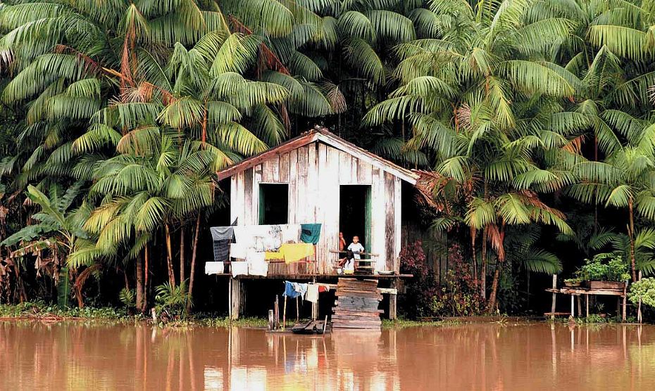 "Casa sul fiume" (verso la foce del Rio delle Amazzoni)