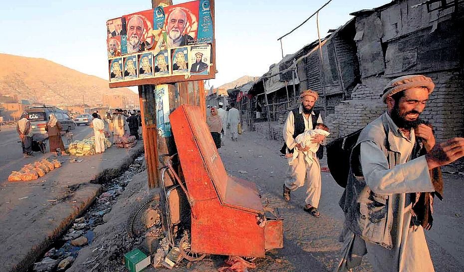 Periferia di Kabul (Afganistan) "al voto"; fonte Masood