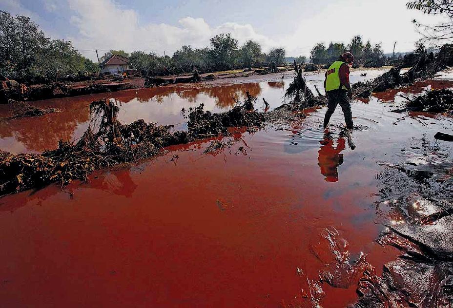 Altro disastro ecologico: fango tossico arriva al fiume Danubio; fonte Balogh