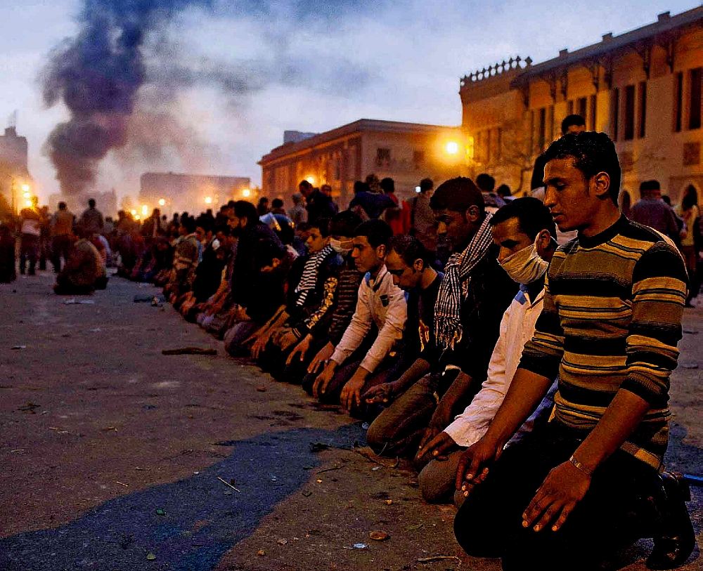 "Pausa musulmana" per alcuni, nei conflitti del Cairo (Egitto); fonte Nelson