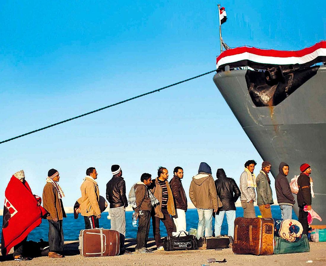 Lavoratori egiziani in Libia, profughi in Tunisia, cercano di imbarcarsi a Zarzis