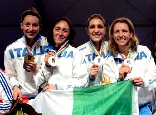 Ilaria, Arianna, Elisa, Valentina: medaglia d'oro del "fioretto italiano" agli europei di scherma