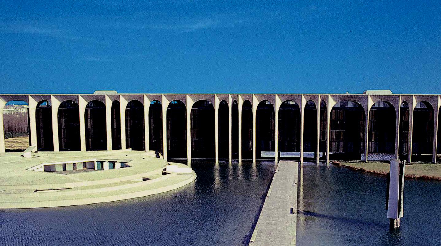 Oscar Niemeyer, architetto autore della sede della Mondadori (Italia); fonte Kadu Niemeyer