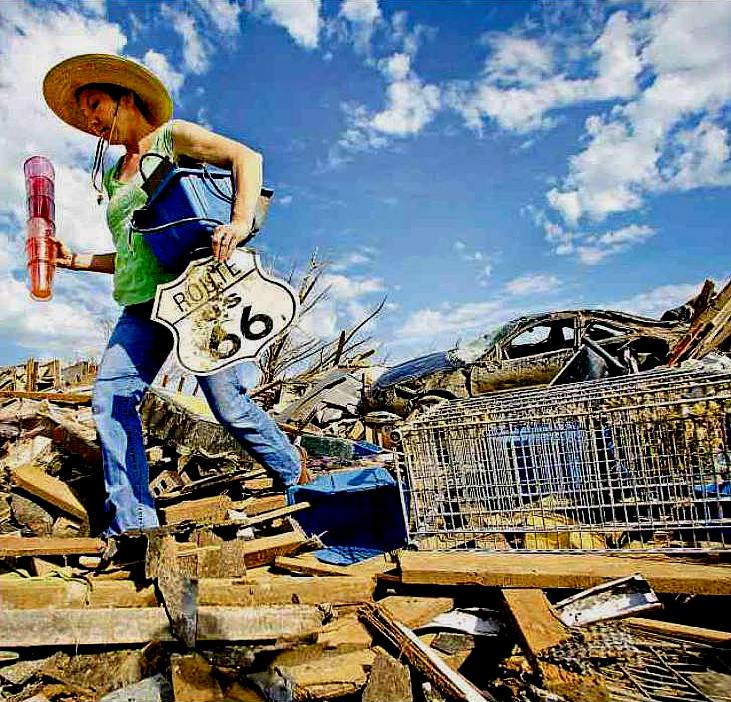 dopo il tornado di Moore (USA); fonte Riede