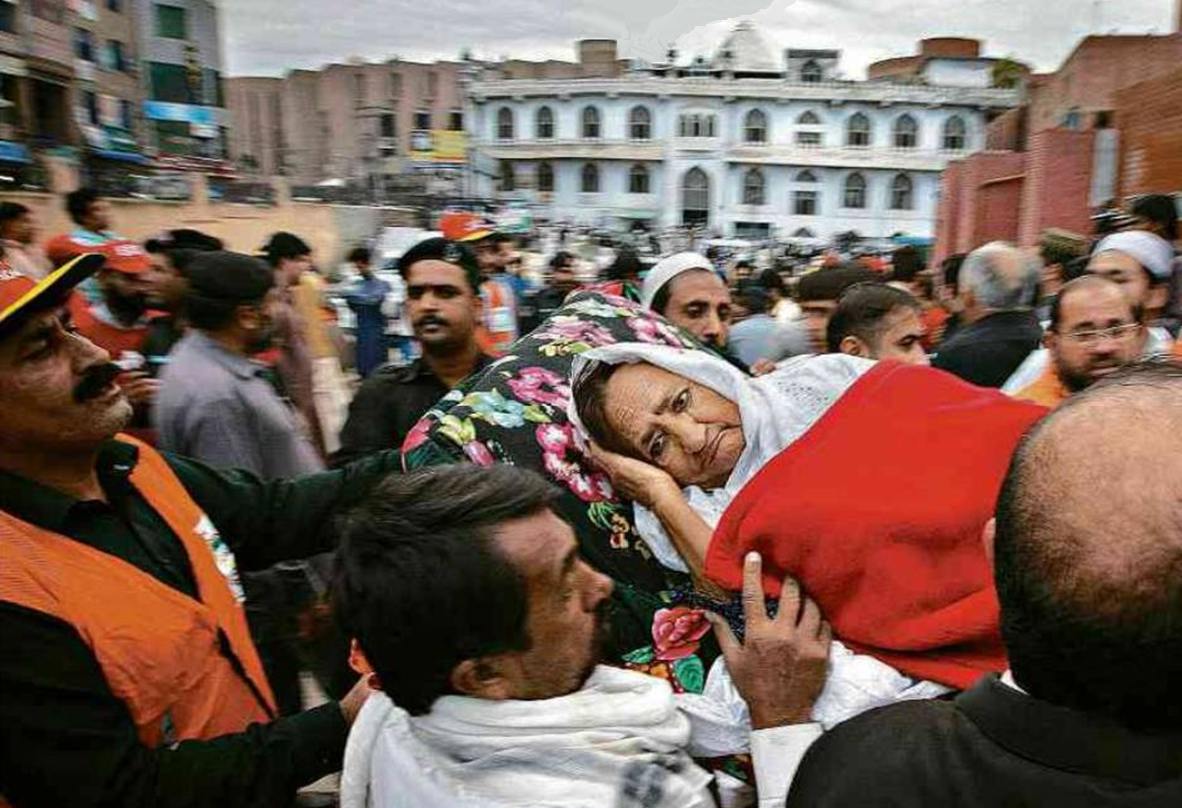 Terremoto a Peshawar (Pakistan); fonte AP