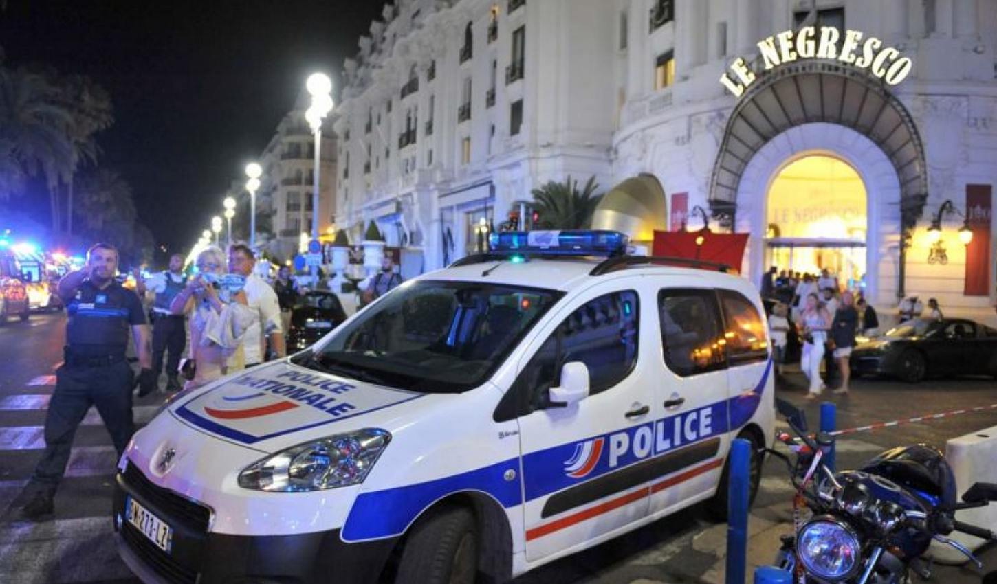 Nizza (Francia, 14 luglio 2016 Festa della Bastiglia), terrorismo islamista; fonte AP