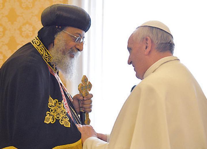 clicca - Papa Francesco in Egitto (qui col Patriarca copto ortodosso Tawadrof II)