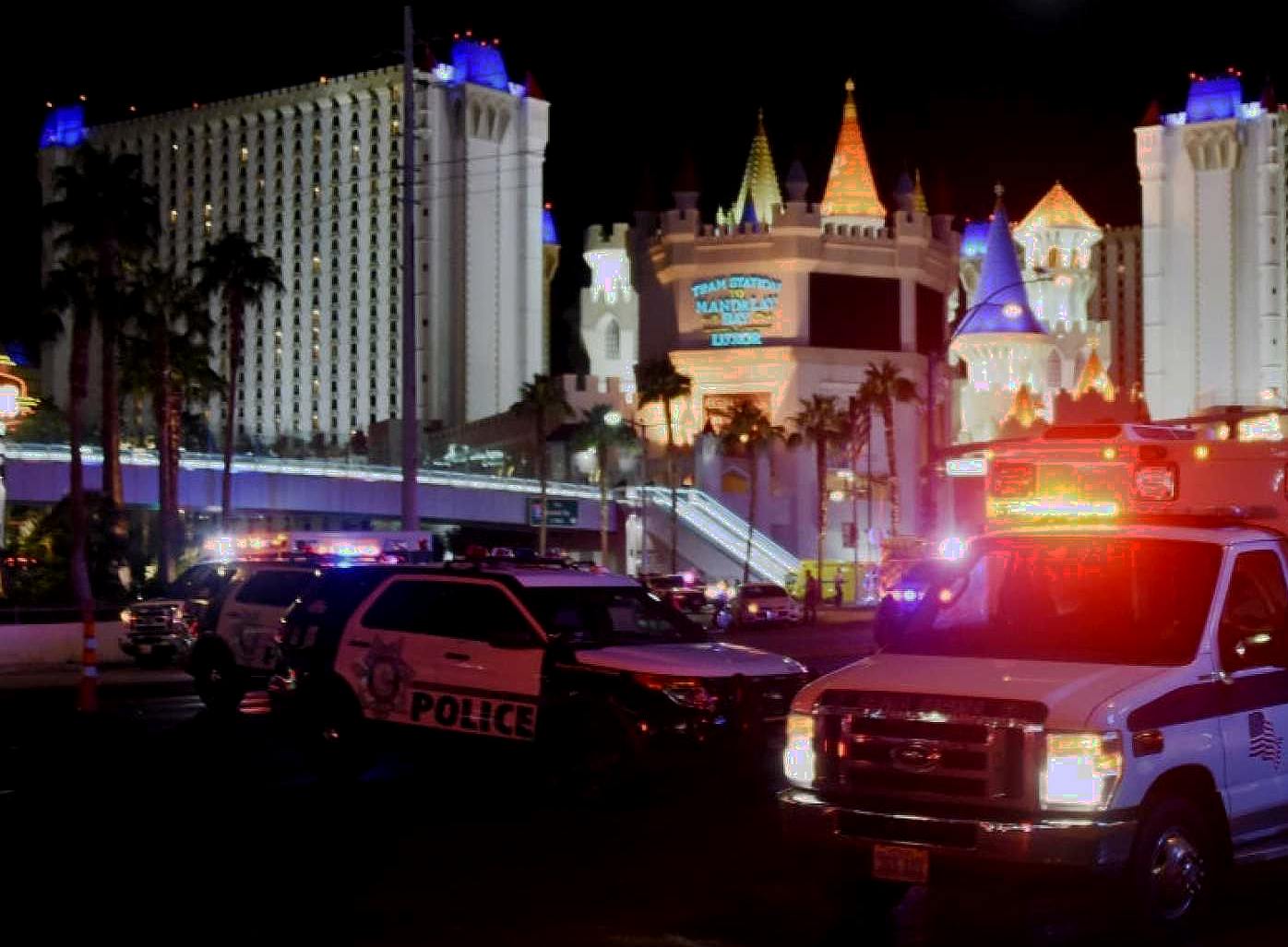 Ls Vegas (USA), 2 ottobre 2017, a ricordo delle vittime e loro familiari (attentato)