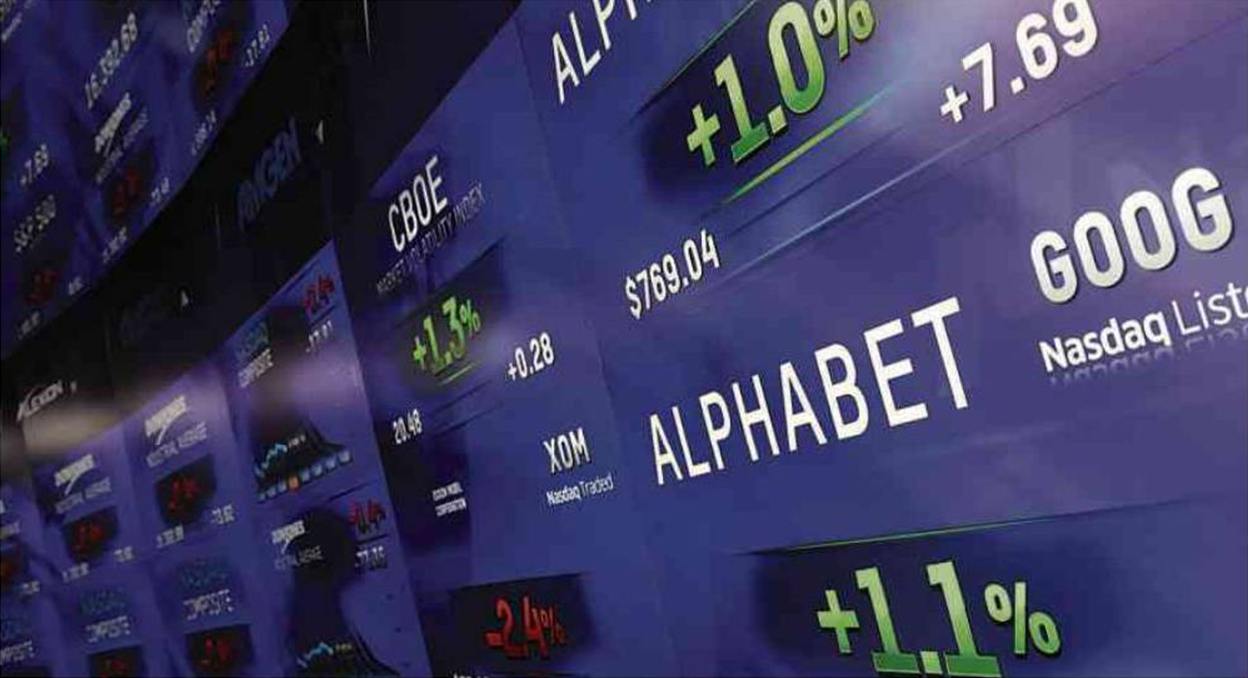 pannello Nasdaq alla Borsa di New York (USA), ALPHABET (di GOOGLE)